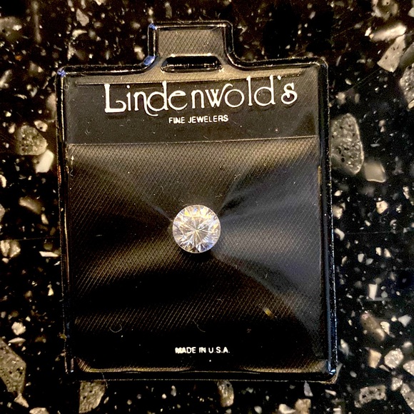 NWT’s Vintage Lindenwold’s FINE JEWELERS CZ diamond - Picture 1 of 2
